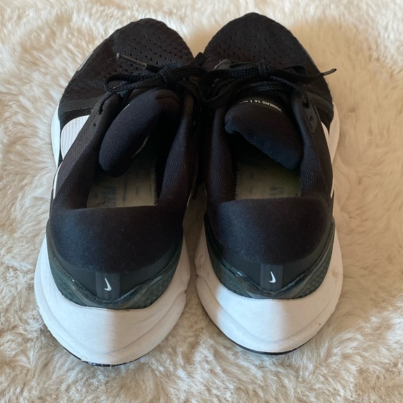 Nike Vomero 16 Shoes size 10 main image 8